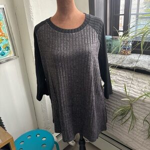 Ribbed Knit Tunic Top in Charcoal and Black